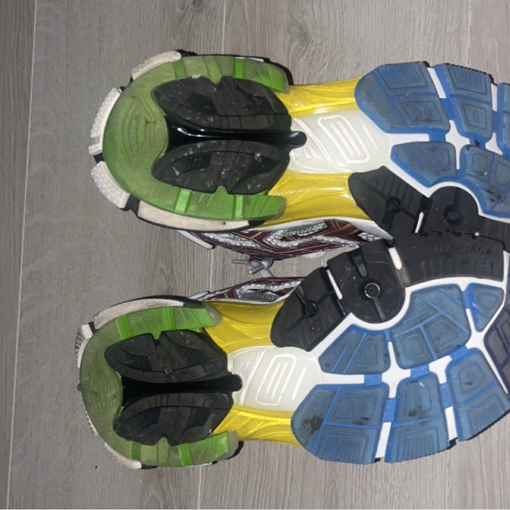 Stock x tag inside balenciaga box - Picture 4 of 4